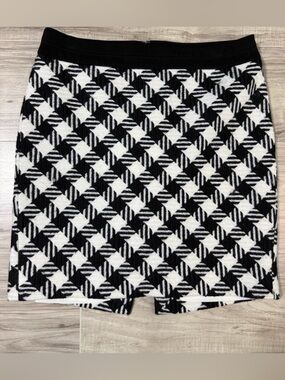 White House Black Market Black and White Geometric Midi Skirt